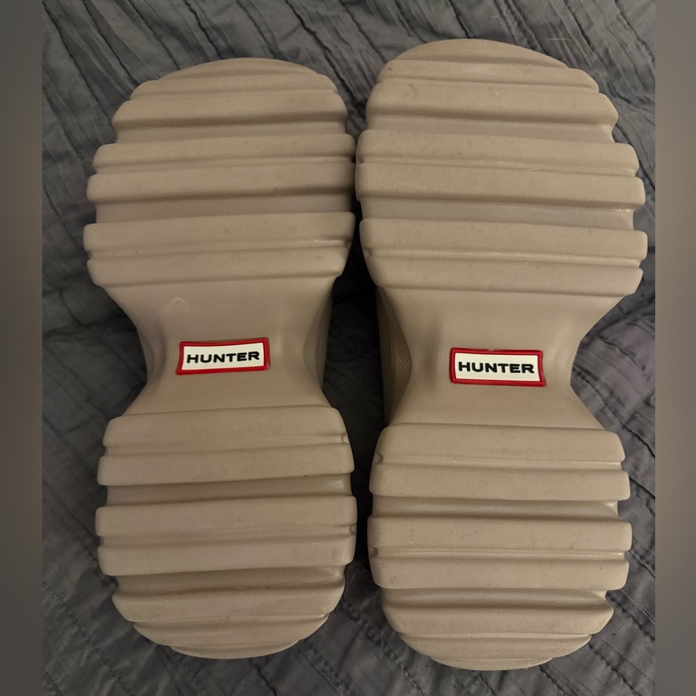Hunter Bryce Clogs | Blush | Size 8 | Gently Used - Picture 5 of 5
